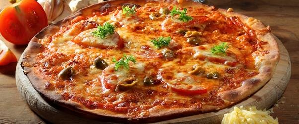 2x pizza dle vlastního výběru z hlavního jídelního lístku v italské restauraci Il Cavallo